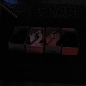 4 pairs of high heeled shoes